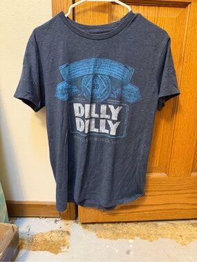 Old Navy Navy Short-Sleeve Dilly Dilly Graphic Tee